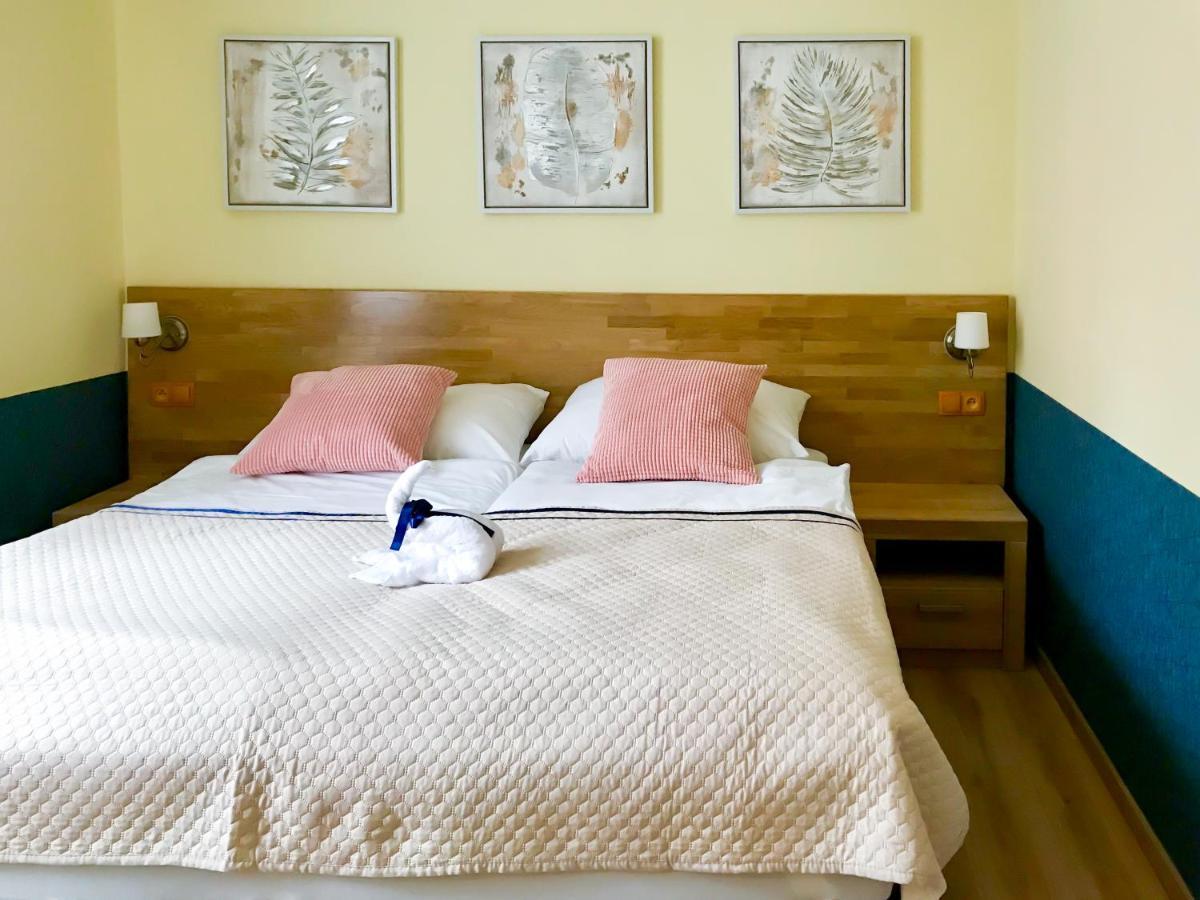 Golden Wood Apartments Пилзен Екстериор снимка
