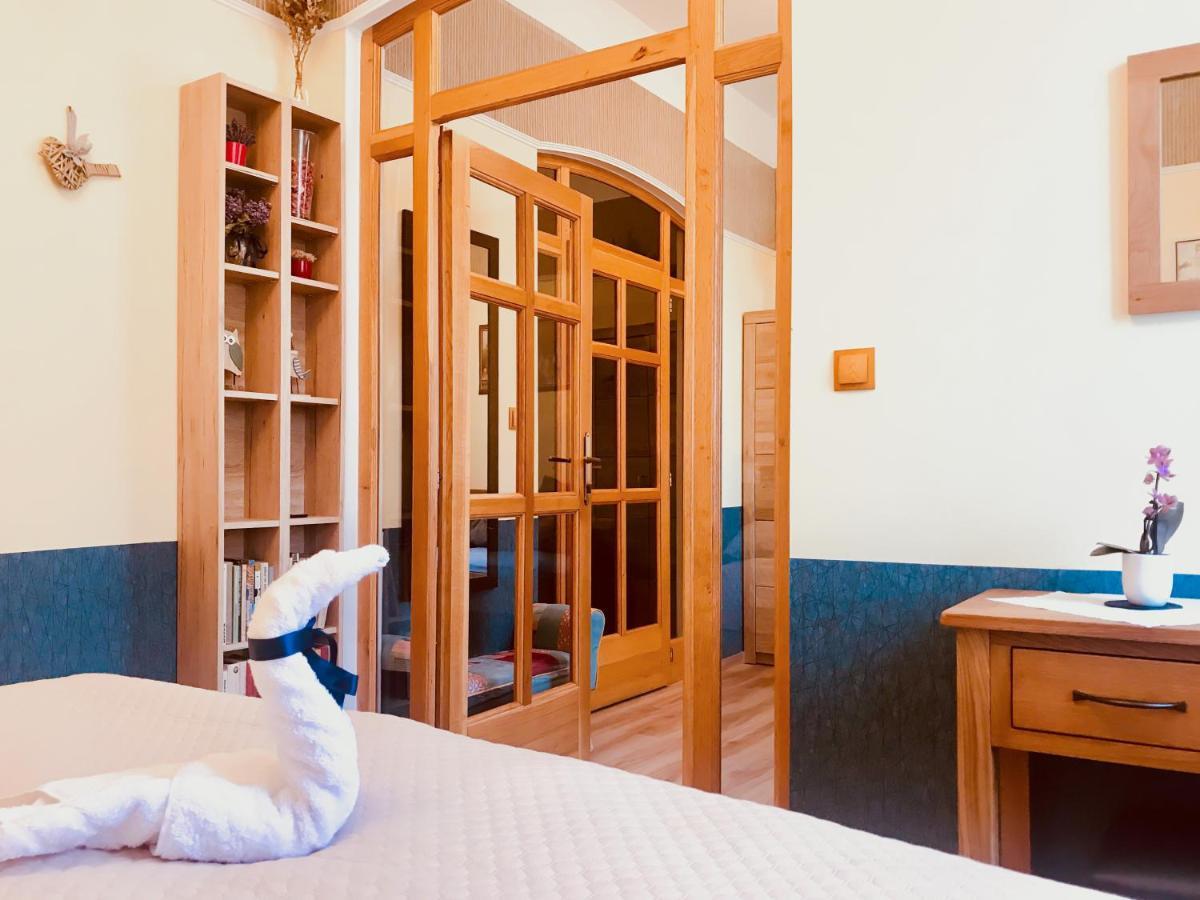 Golden Wood Apartments Пилзен Екстериор снимка