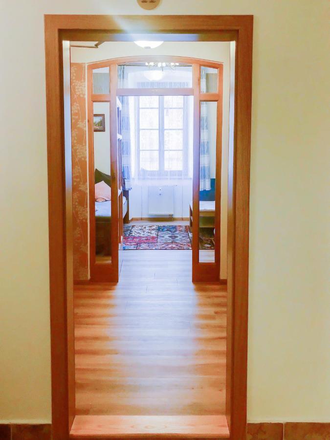 Golden Wood Apartments Пилзен Екстериор снимка