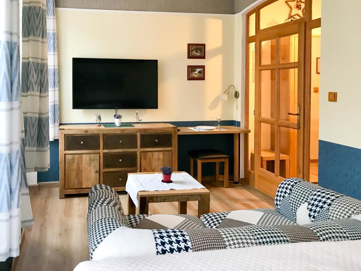 Golden Wood Apartments Пилзен Екстериор снимка